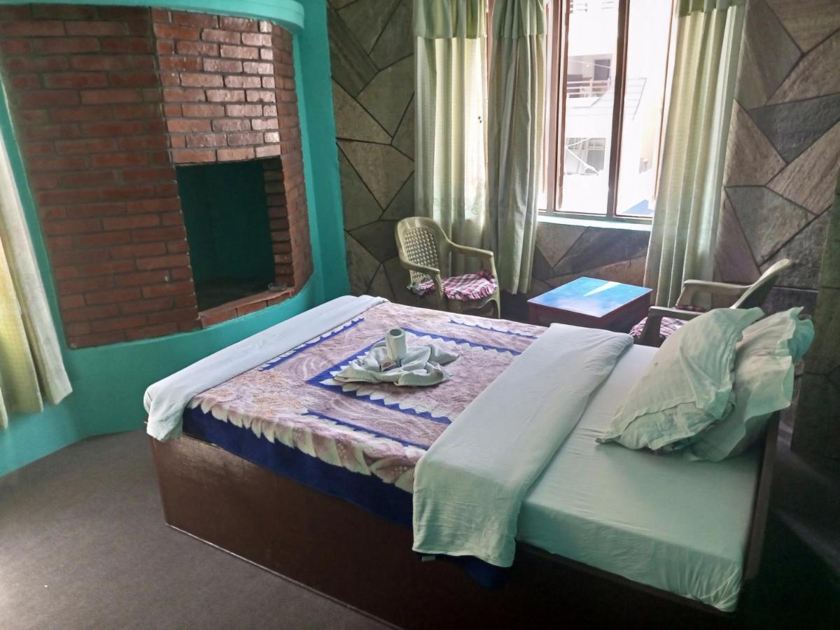 Hotel Rosemerry Pokhara Ngoại thất bức ảnh